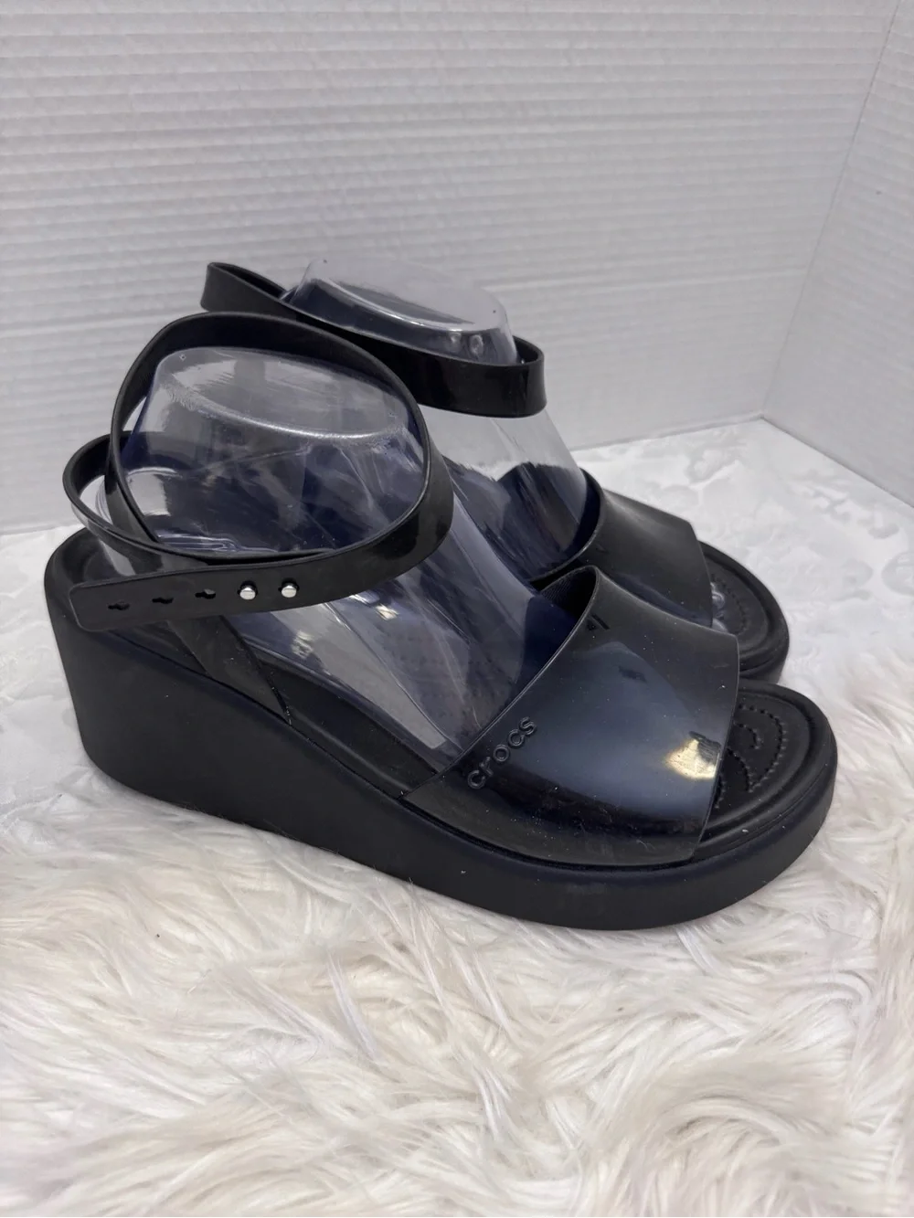 Crocs Brooklyn Wedge Ankle Strap Black High Shine Sandal Comfort Shoe Size 11